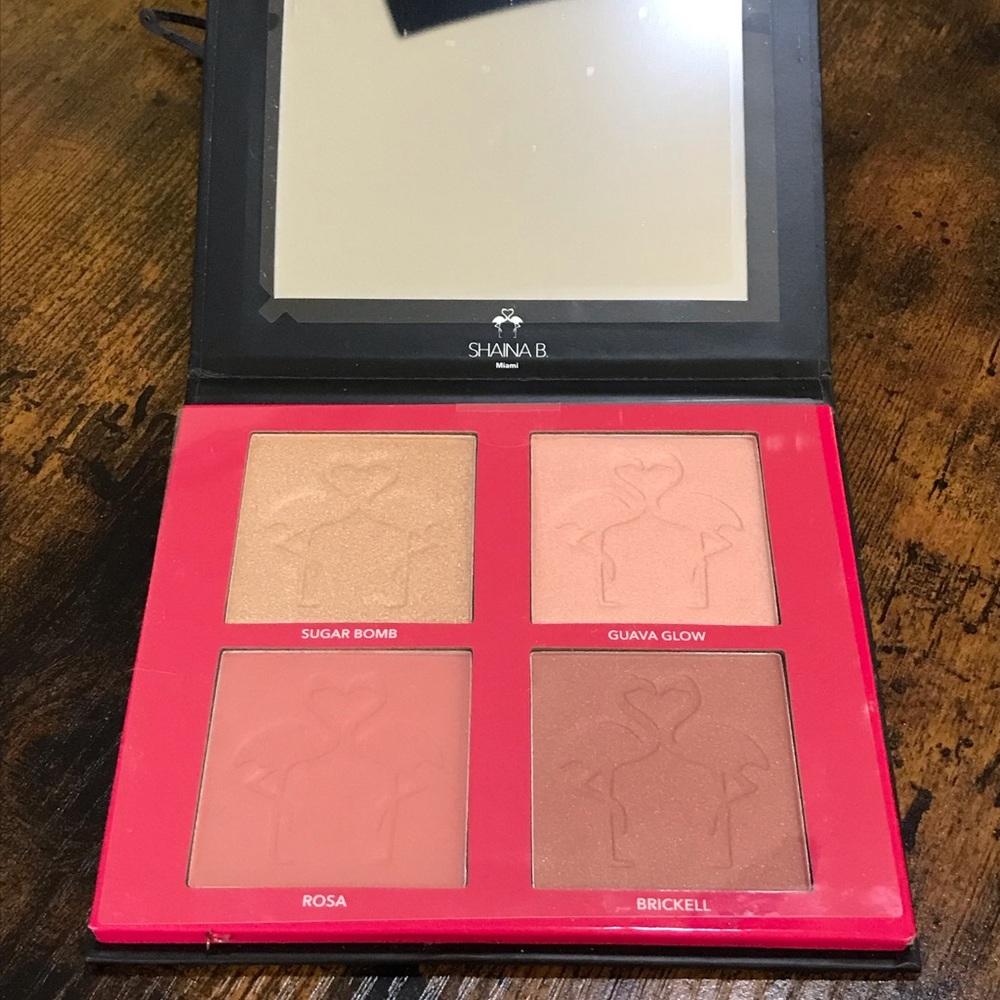 Shaina B. Miami Blush & Highlighter Palette - Pink